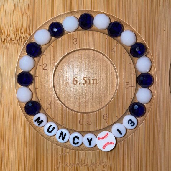 Dodgers Max Muncy Bracelet - Picture 1 of 2